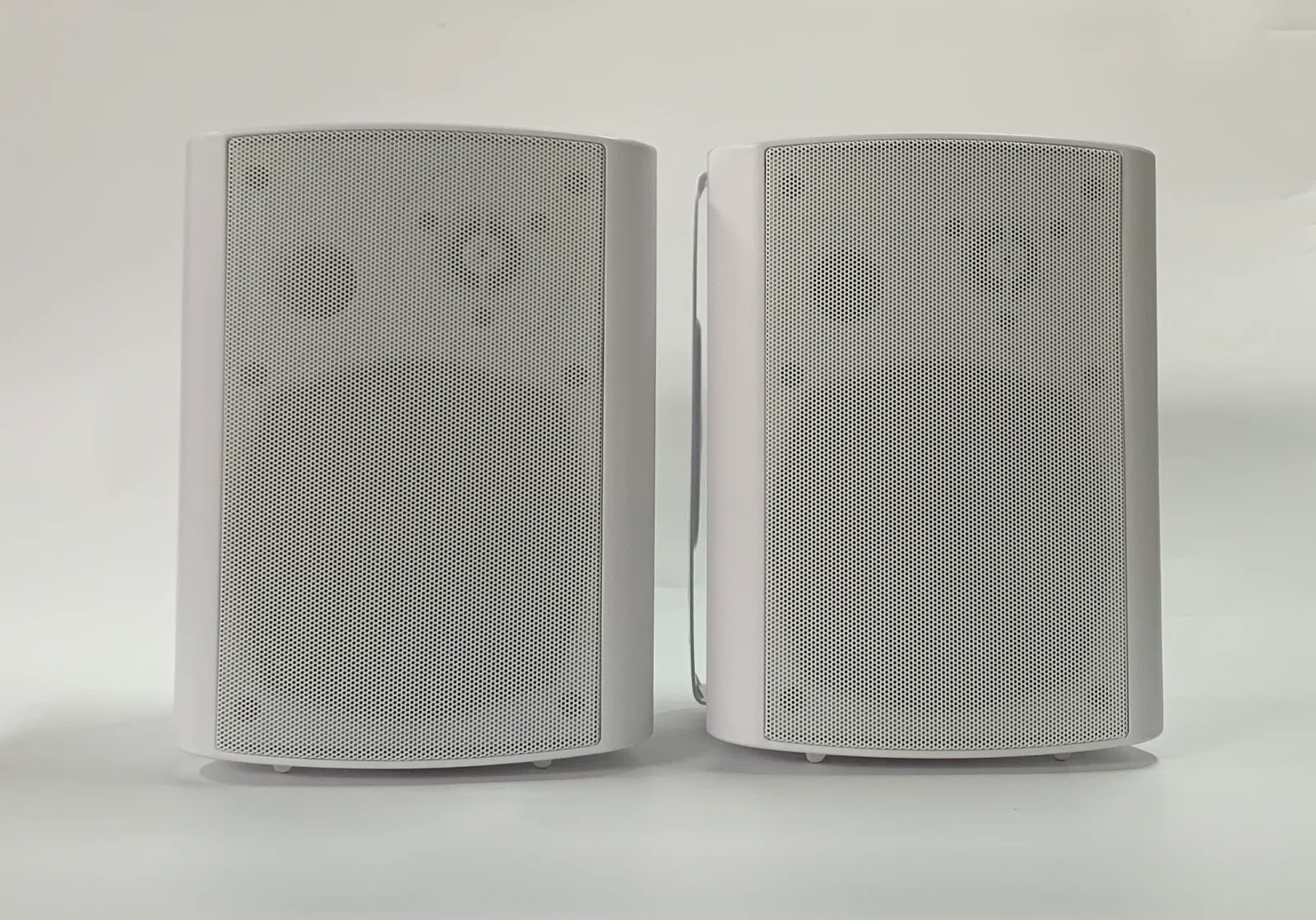 EC-606W 5" 2*30W Active Wall Mount Speaker in white 4